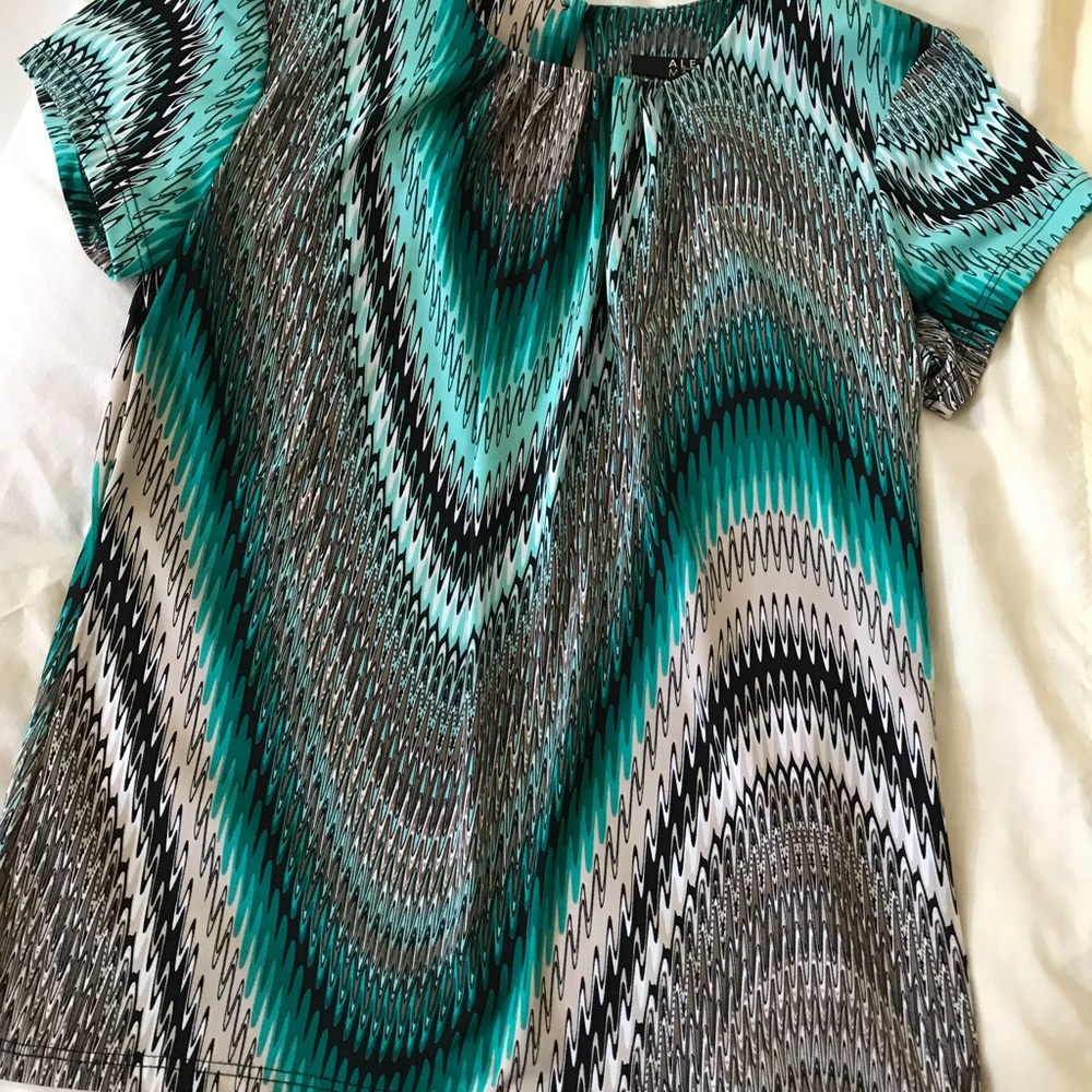 Top - green/gray/black